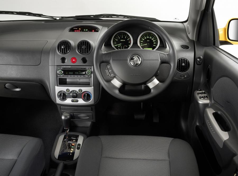  Holden Barina 5-Door 2005 года  (фото 18 из 23)